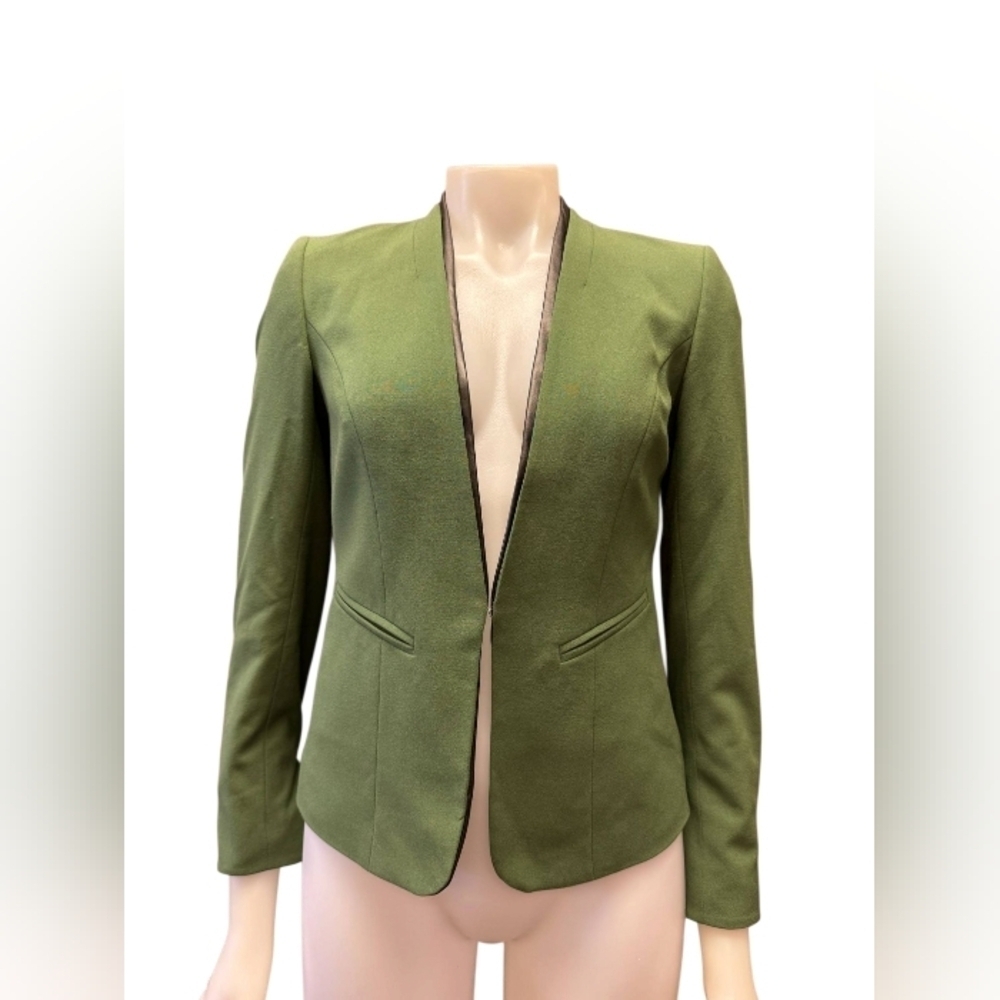 Isaac Mizrahi Live Blazer Green Size 2 EUC